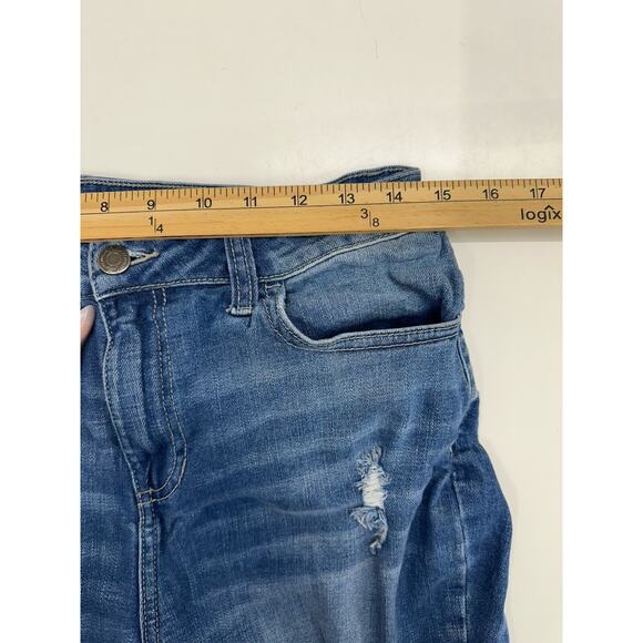 Cello Juniors Jeand Size 13/31 Distressed Denim Raw Hem - Picture 8 of 12